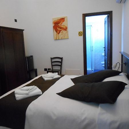 Bed & Breakfast Giardini Di Marzo Lecce Zewnętrze zdjęcie