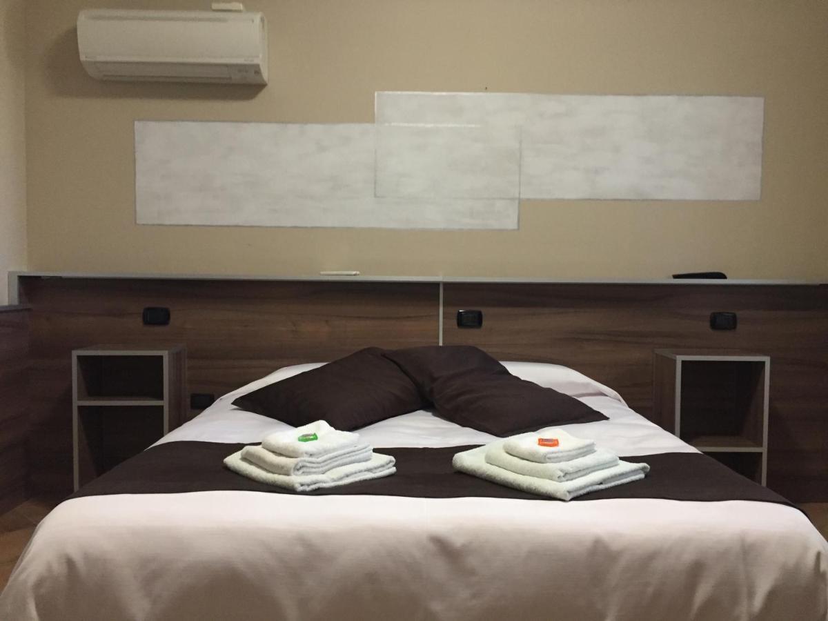 Bed & Breakfast Giardini Di Marzo Lecce Zewnętrze zdjęcie