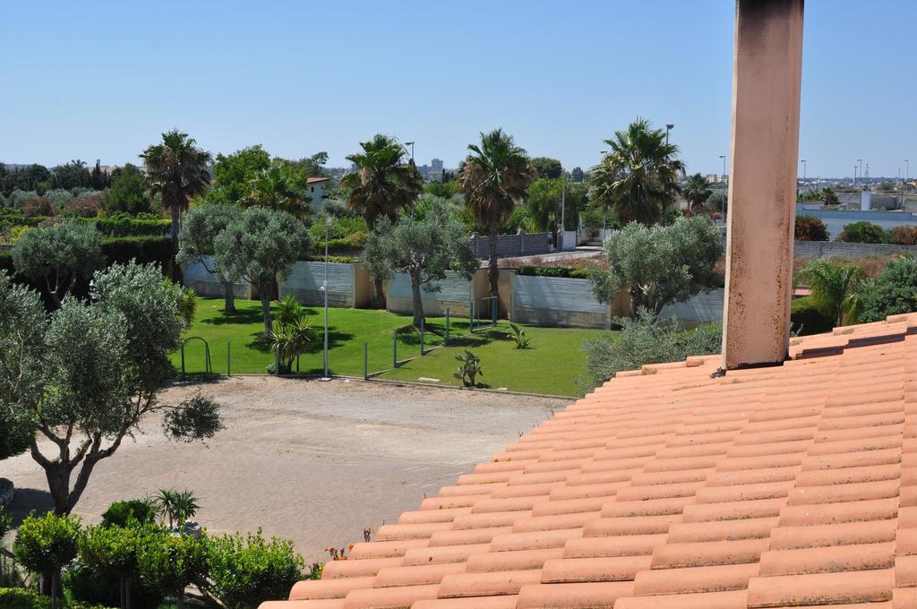 Bed & Breakfast Giardini Di Marzo Lecce Zewnętrze zdjęcie