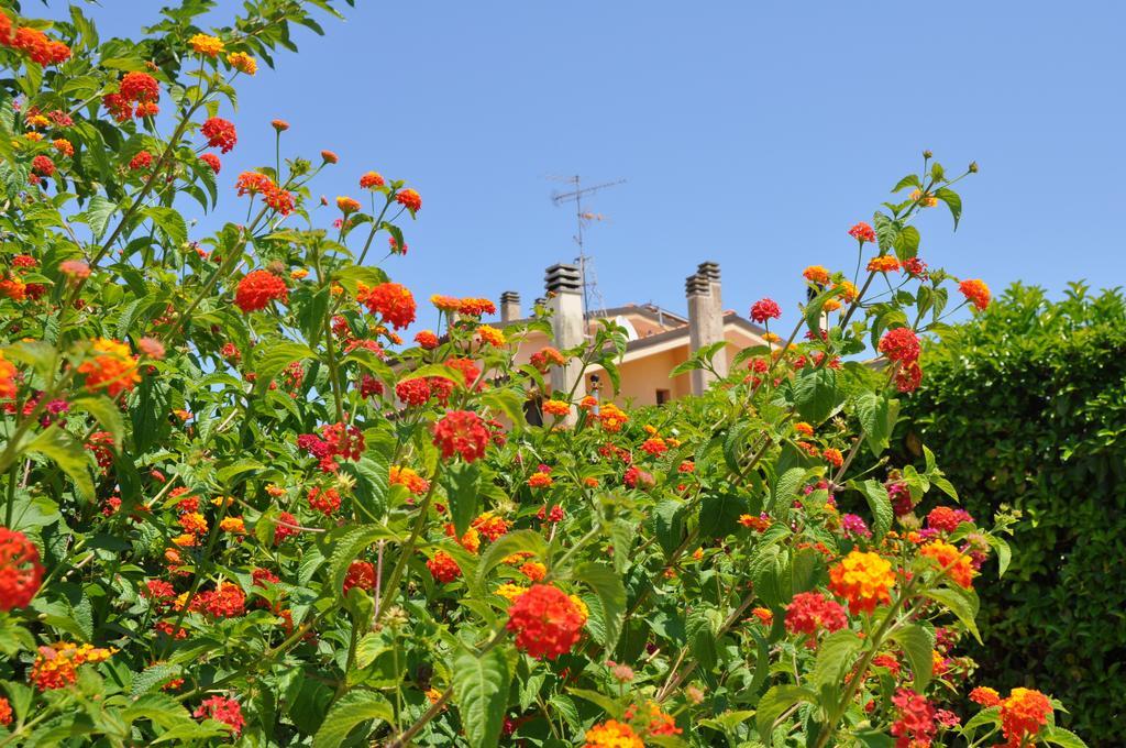 Bed & Breakfast Giardini Di Marzo Lecce Zewnętrze zdjęcie