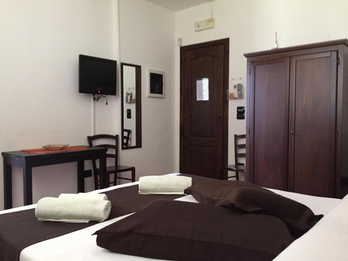 Bed & Breakfast Giardini Di Marzo Lecce Zewnętrze zdjęcie